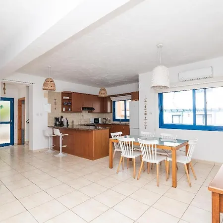 St Nicolaos Ekaterina 3 Bdrm וילה *