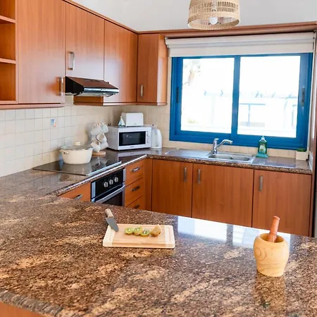 Villa St Nicolaos Ekaterina 3 Bdrm *