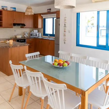 St Nicolaos Ekaterina 3 Bdrm Villa *